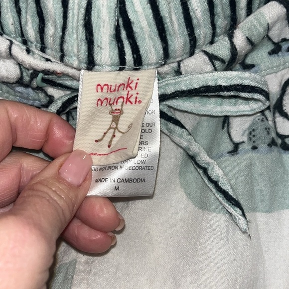 Munki Munki altered set of size medium penguin pajamas/ see all pics - Picture 4 of 8